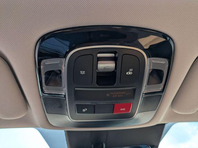 2025 Hyundai Sonata Hybrid Limited - Photo 26