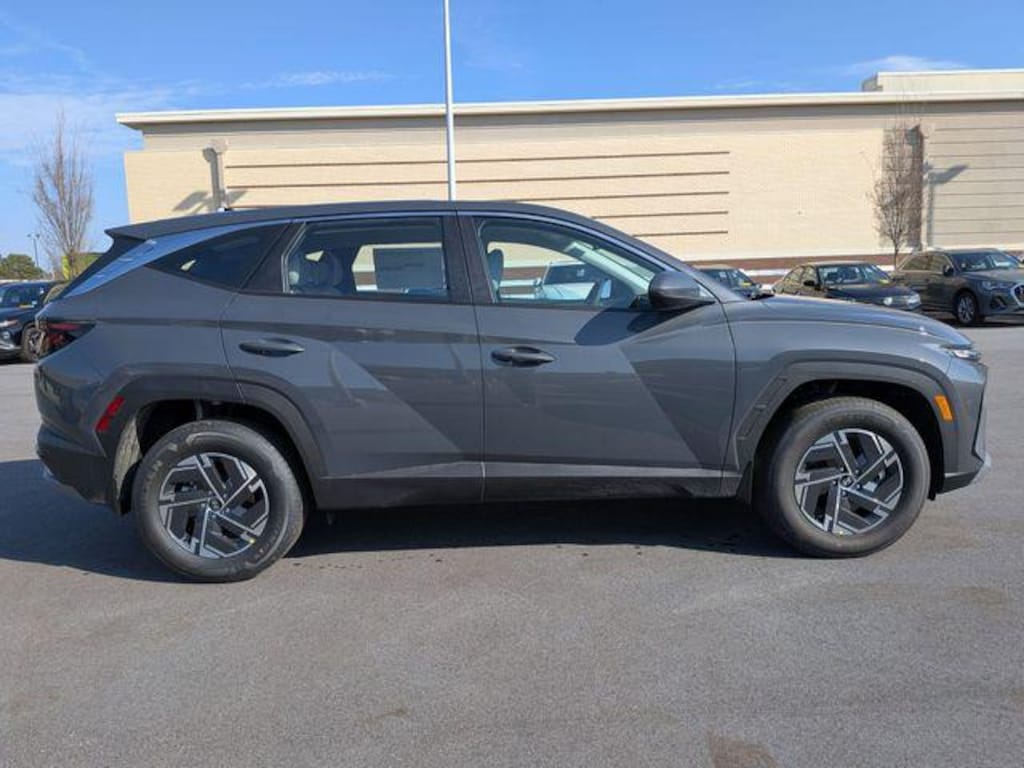 New 2026 Hyundai Tucson Hybrid Blue SUV