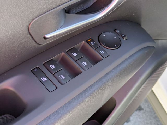 2025 Hyundai Tucson SEL Convenience - Photo 11
