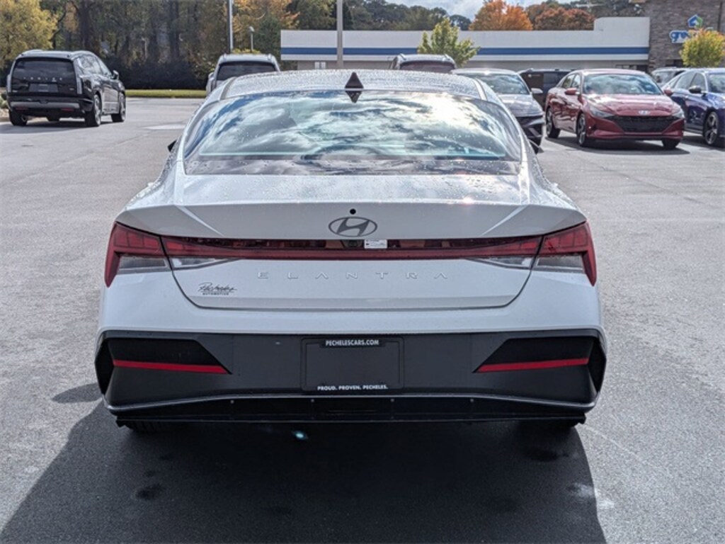 Used 2024 Hyundai Elantra SEL Sedan