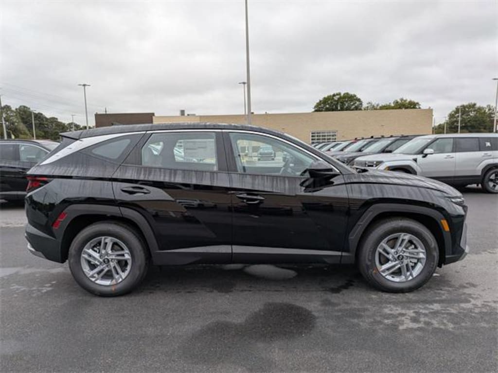 New 2026 Hyundai Tucson SE FWD SUV