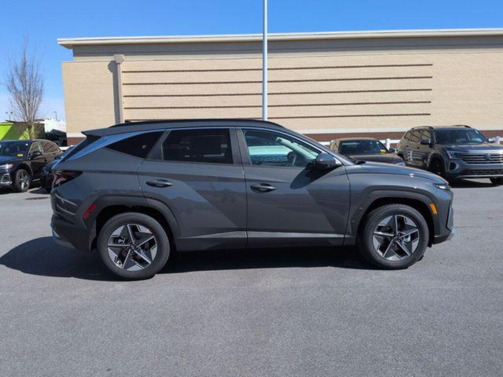 New 2026 Hyundai Tucson SEL FWD SUV