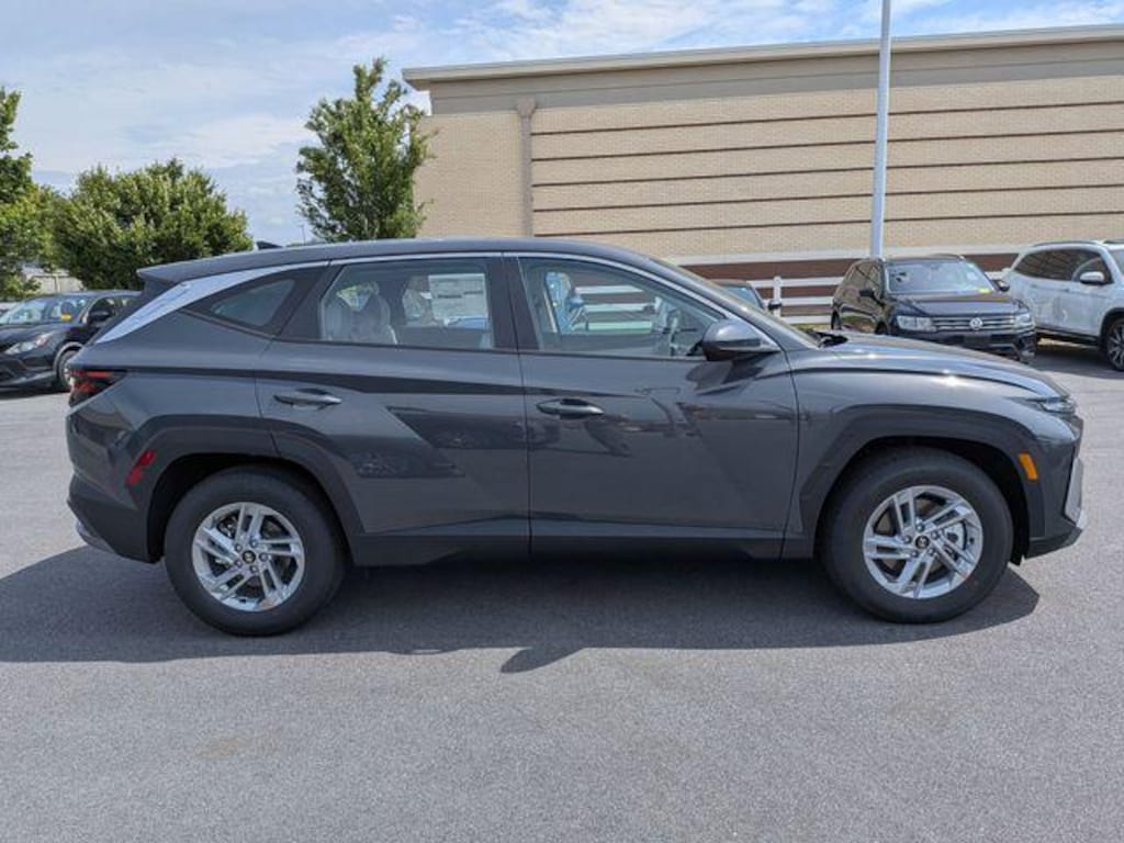 New 2026 Hyundai Tucson SE FWD SUV