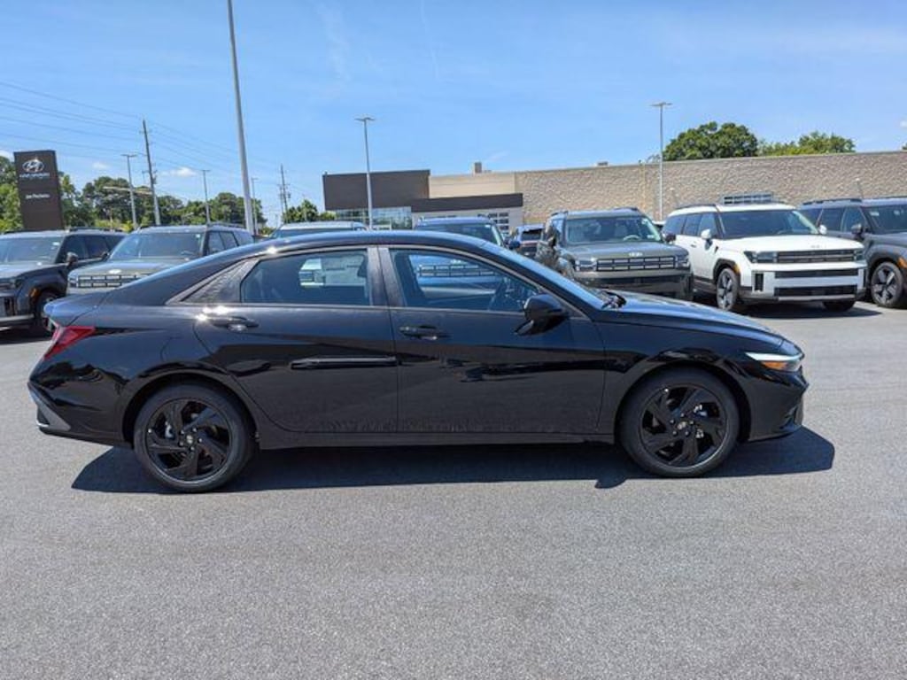 New 2026 Hyundai Elantra SEL Sport Sedan