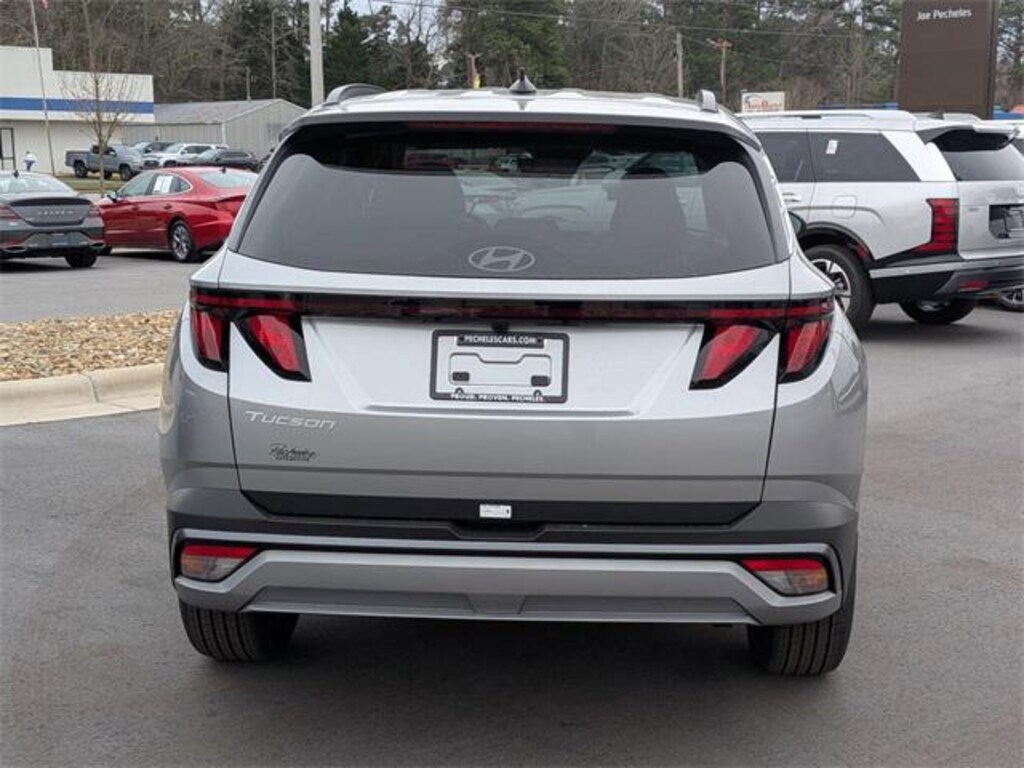 New 2026 Hyundai Tucson SEL FWD SUV