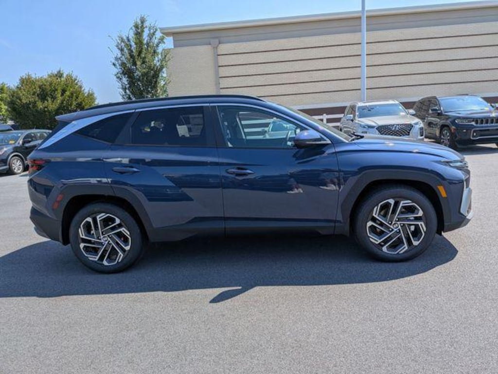 New 2026 Hyundai Tucson SEL Plus FWD SUV