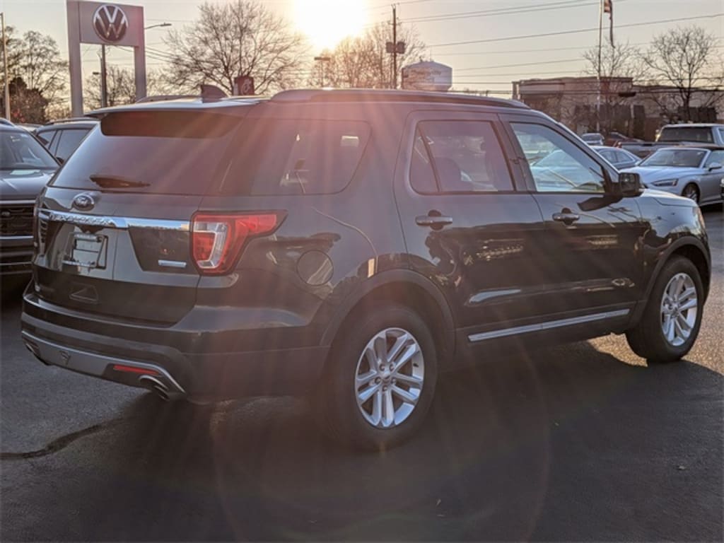 Used 2016 Ford Explorer XLT SUV