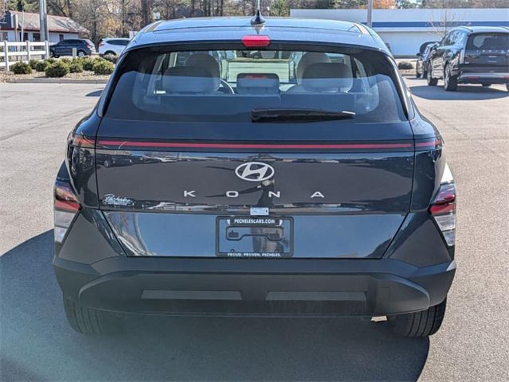 New 2026 Hyundai Kona SE FWD SUV