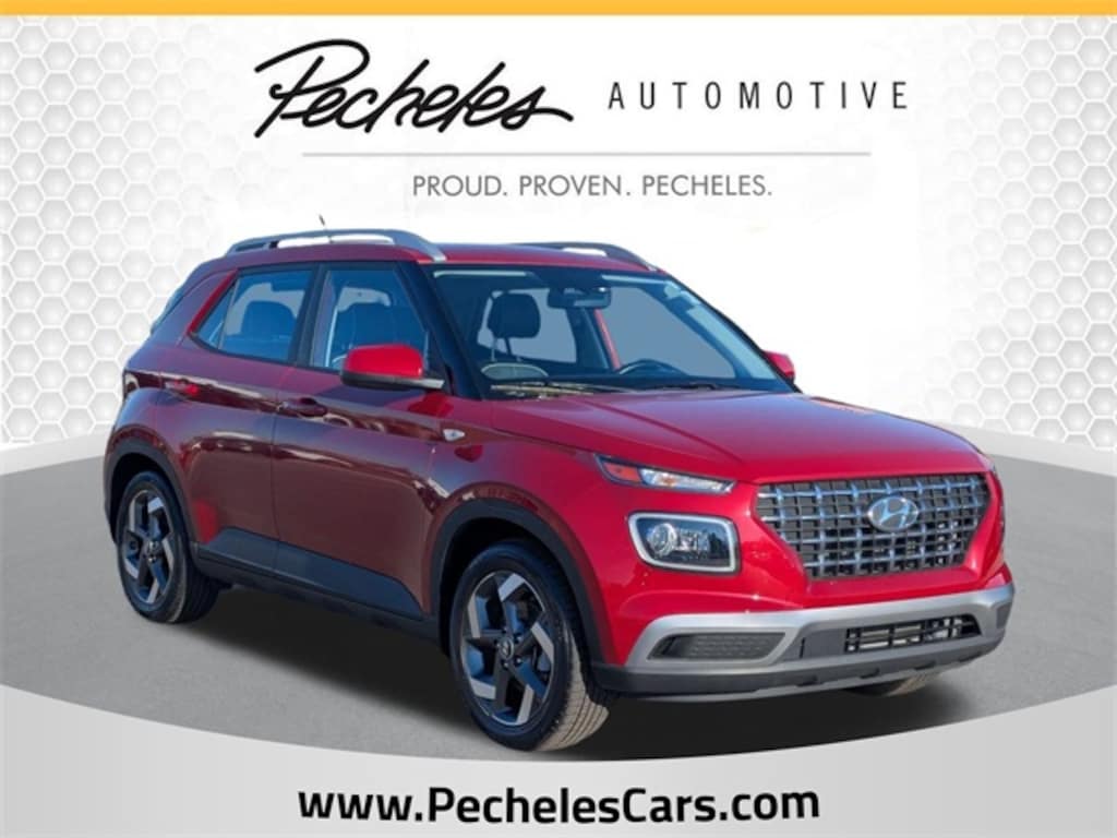 Used 2023 Hyundai Venue Limited SUV