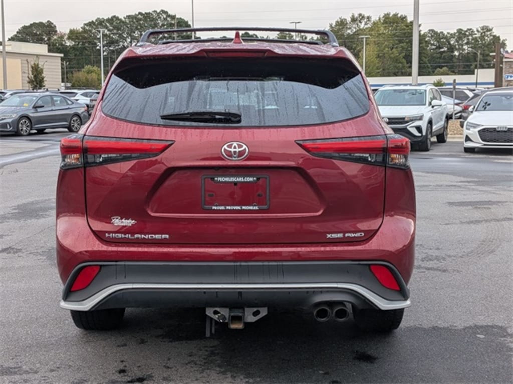Used 2022 Toyota Highlander XSE SUV