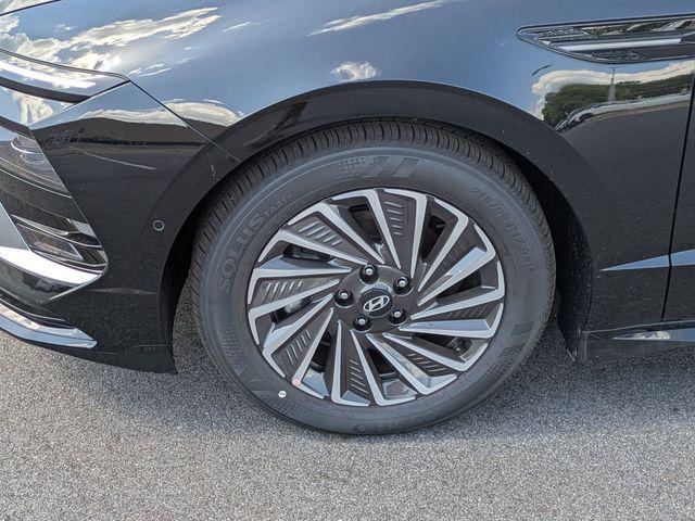 2025 Hyundai Sonata Hybrid Limited - Photo 9