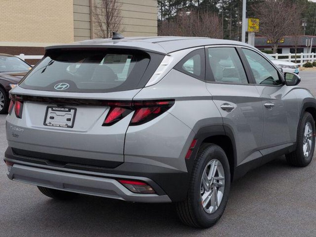 New 2026 Hyundai Tucson SE FWD SUV