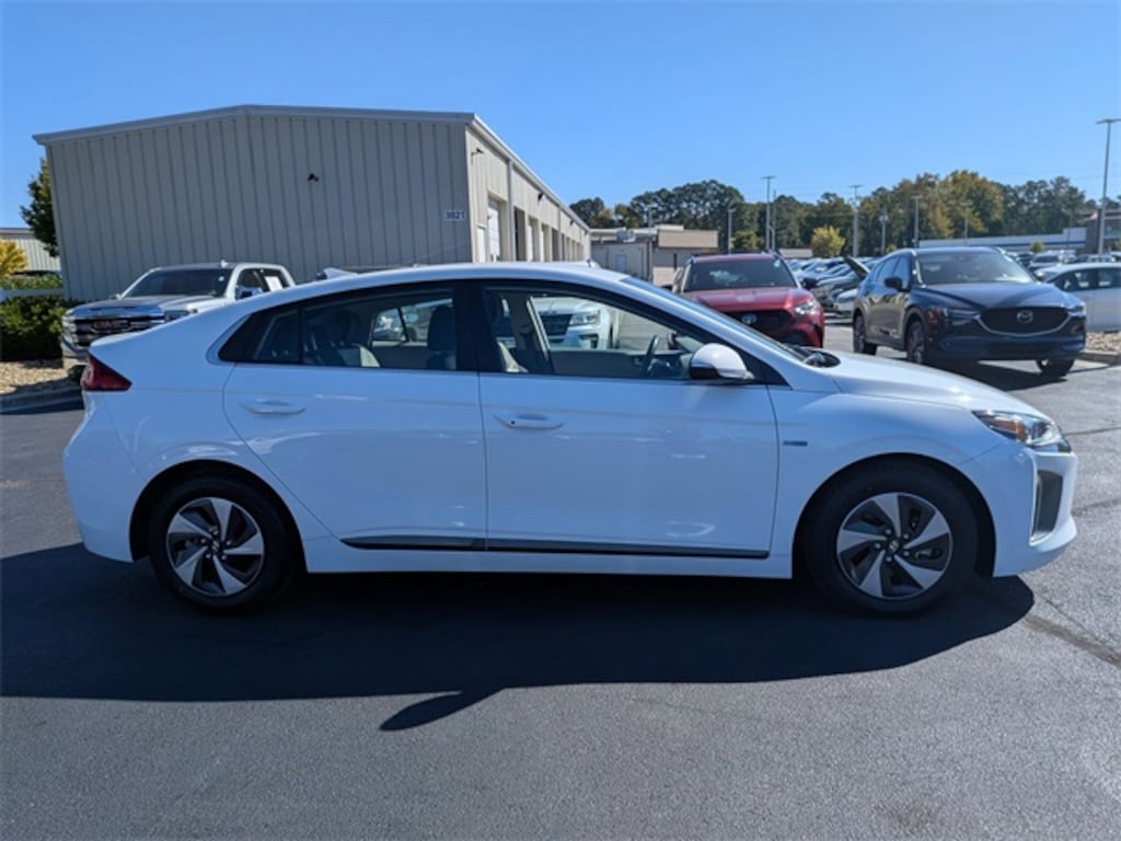 Used 2019 Hyundai IONIQ Hybrid SEL Hatchback