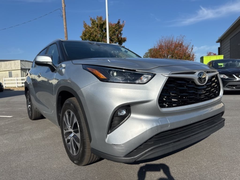 Used 2023 Toyota Highlander XLE SUV