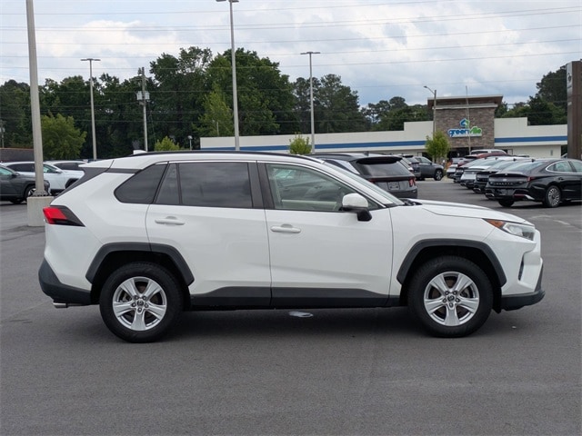 Used 2019 Toyota RAV4 XLE with VIN JTMW1RFV4KD020472 for sale in Greenville, NC