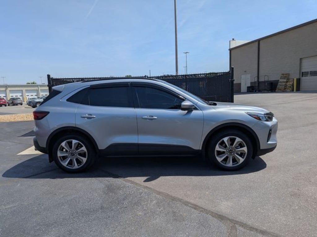 Used 2024 Ford Escape Platinum SUV