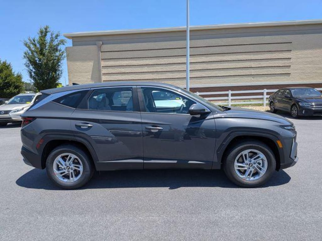 New 2026 Hyundai Tucson SE FWD SUV