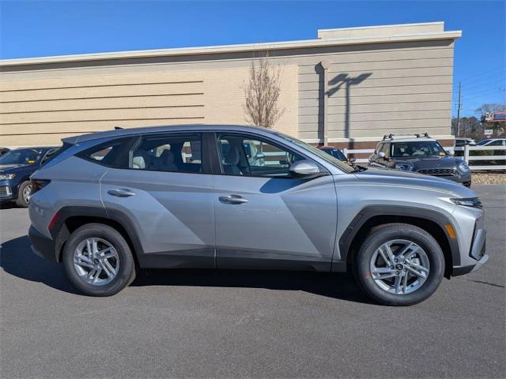 New 2026 Hyundai Tucson SE FWD SUV