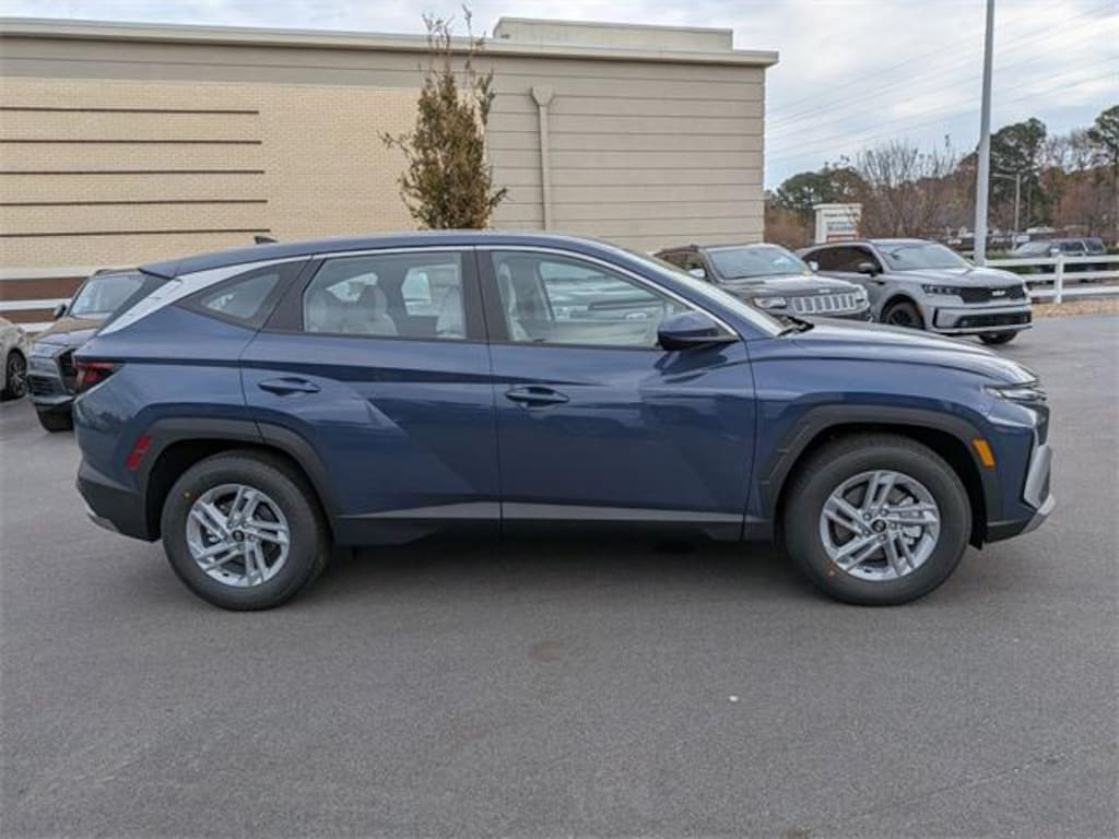 New 2026 Hyundai Tucson SE FWD SUV