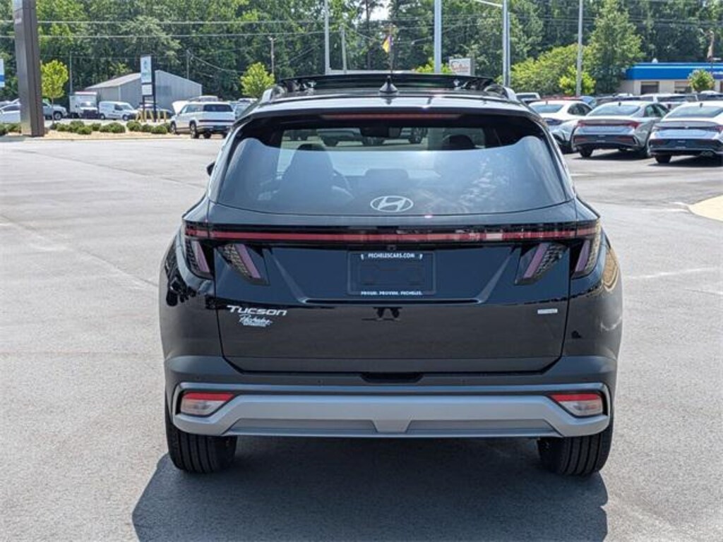 New 2025 Hyundai Tucson Limited AWD SUV