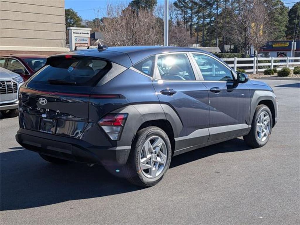 New 2026 Hyundai Kona SE FWD SUV