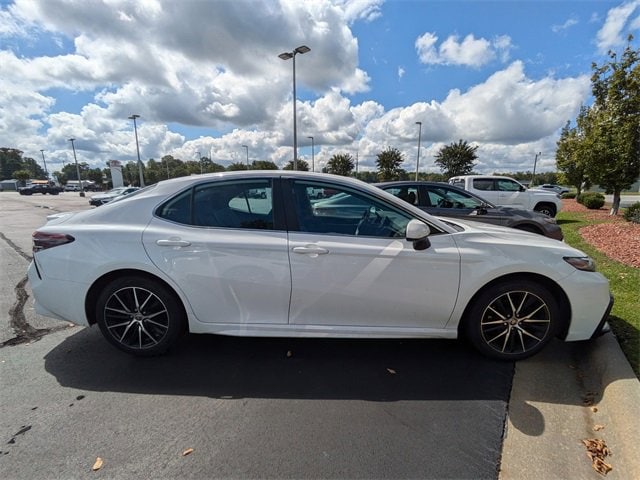 Used 2021 Toyota Camry SE with VIN 4T1G11AK8MU432721 for sale in Washington, NC