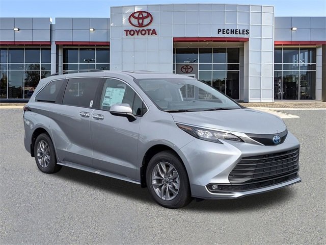 2025 Toyota Sienna Van Passenger Van 