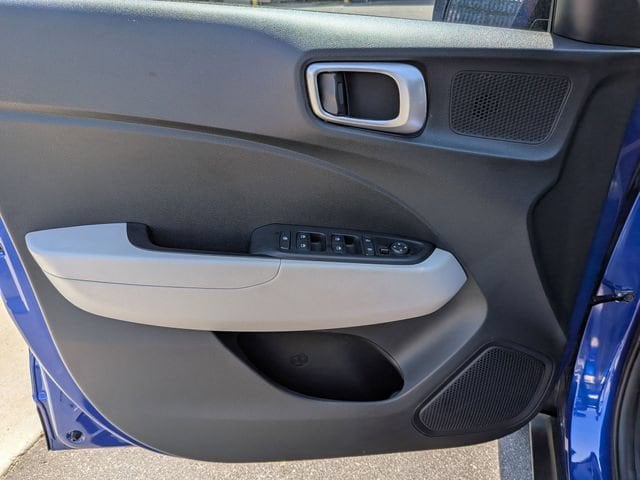 2024 Hyundai Venue SEL - Photo 10
