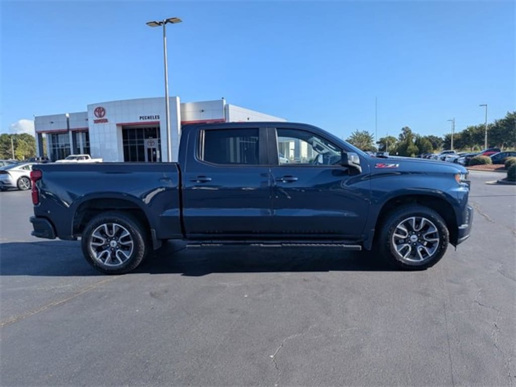 Used 2021 Chevrolet Silverado 1500 RST Truck