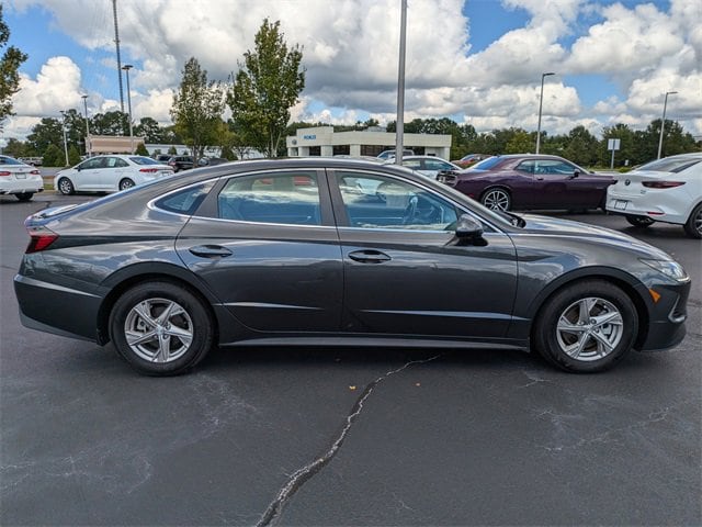 Used 2022 Hyundai Sonata SE with VIN 5NPEG4JA6NH145814 for sale in Washington, NC