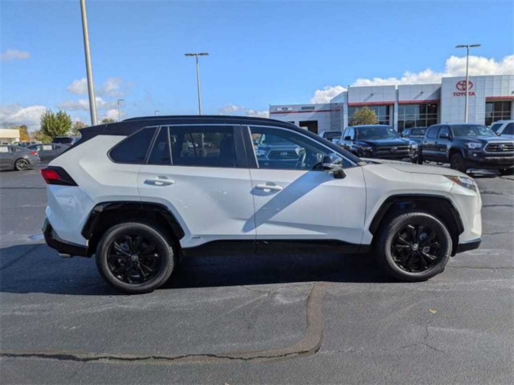 Used 2023 Toyota RAV4 Hybrid XSE Sport Utility