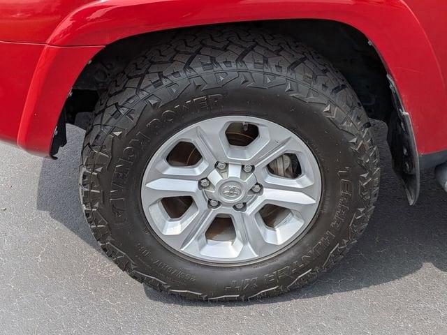 2021 Toyota 4Runner SR5 - Photo 9