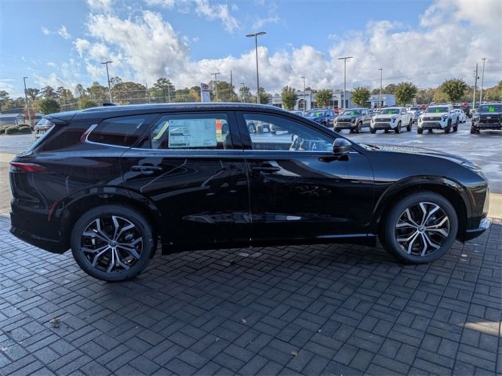 New 2025 Toyota Crown Signia XLE SUV