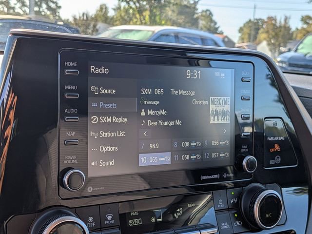 2020 Toyota Highlander LE - Photo 19