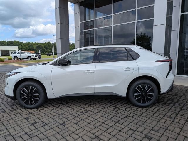 2026 Toyota bZ XLE - Photo 6