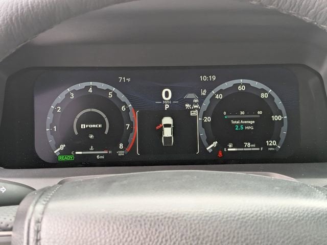 2025 Toyota Tacoma Limited - Photo 18
