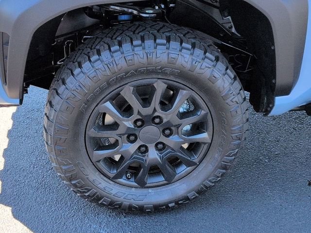 2026 Toyota Tacoma TRD Off Road - Photo 9