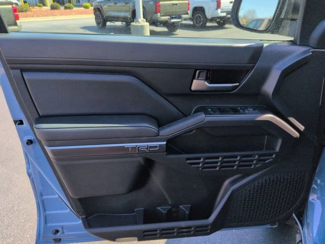 2026 Toyota Tacoma TRD Off Road - Photo 10