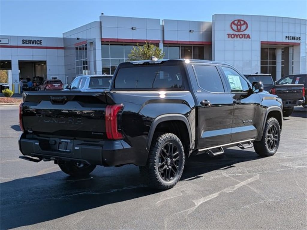 New 2026 Toyota Tundra i-FORCE MAX Limited i-FORCE MAX Truck CrewMax