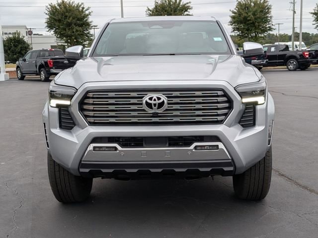 2025 Toyota Tacoma Limited - Photo 8