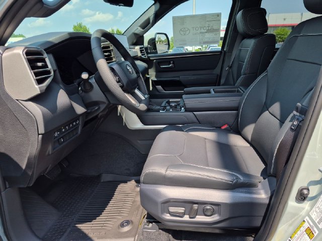 2026 Toyota Tundra Limited - Photo 11