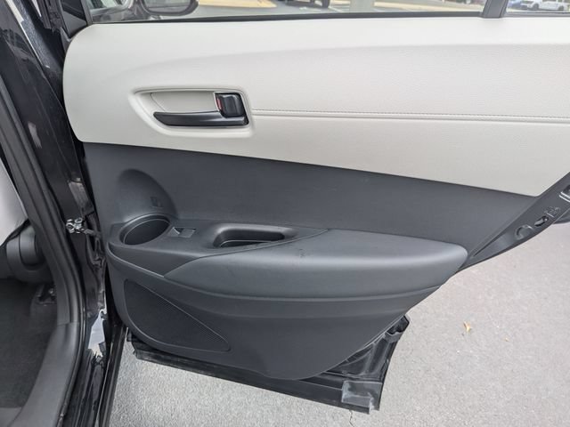 2025 Toyota Corolla Cross LE - Photo 25