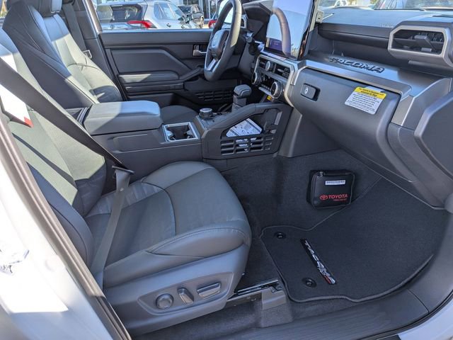 2025 Toyota Tacoma TRD Sport - Photo 33