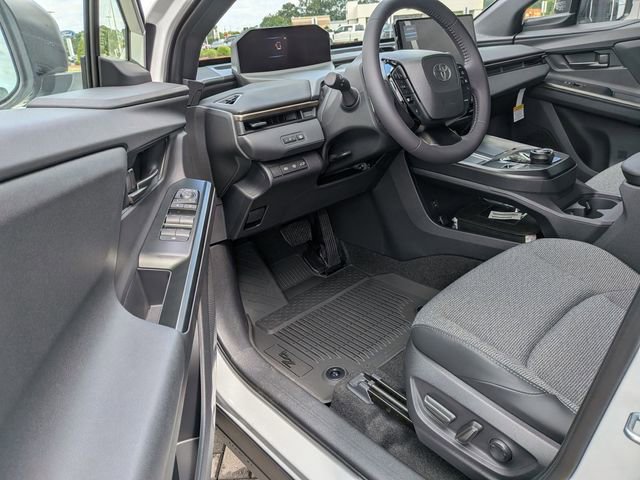 2026 Toyota bZ XLE - Photo 11