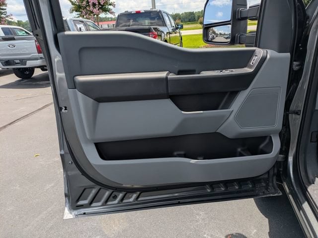 2025 Ford F-250 Super Duty XL - Photo 11