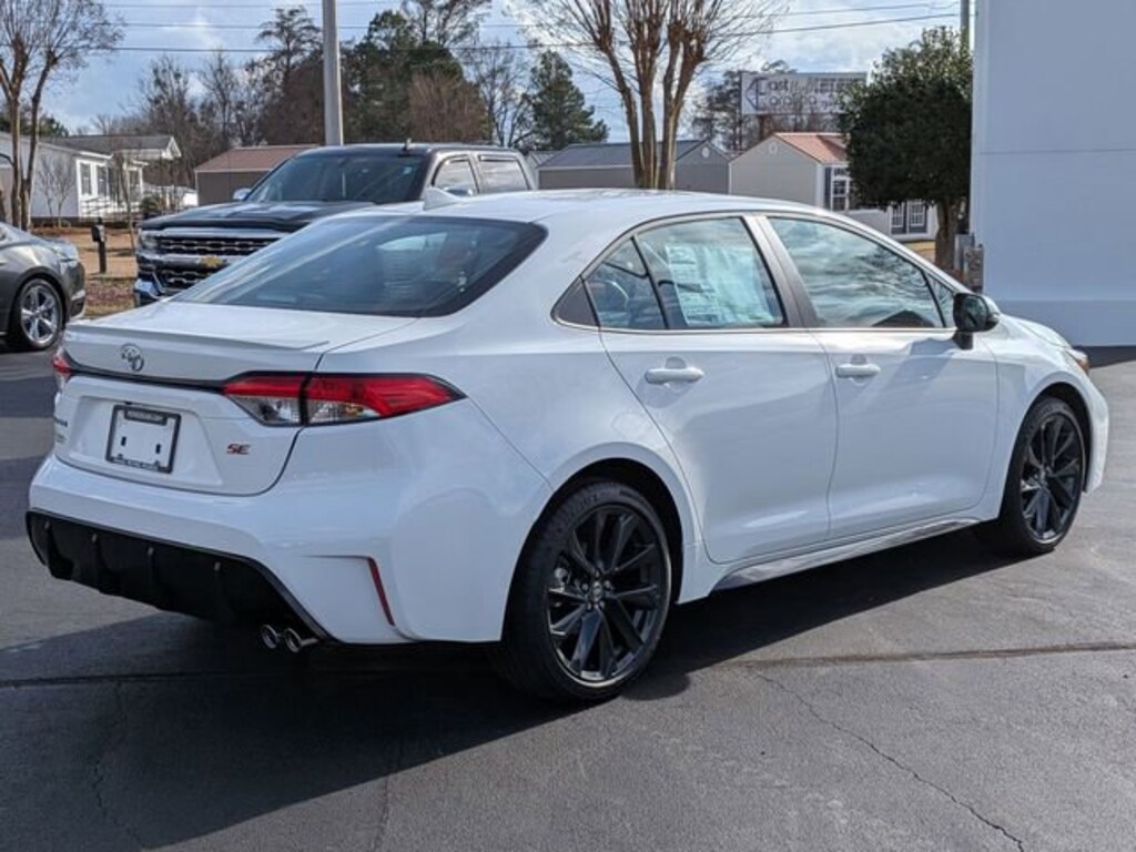 New 2026 Toyota Corolla SE Sedan