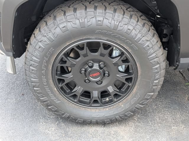 2026 Toyota 4Runner TRD Off-Road Premium - Photo 9