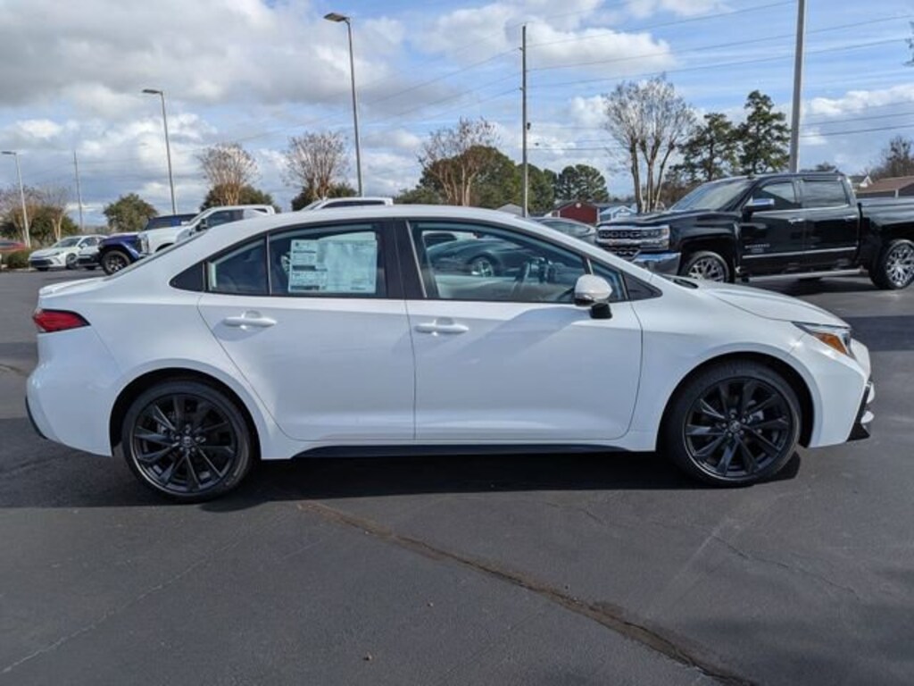New 2026 Toyota Corolla SE Sedan