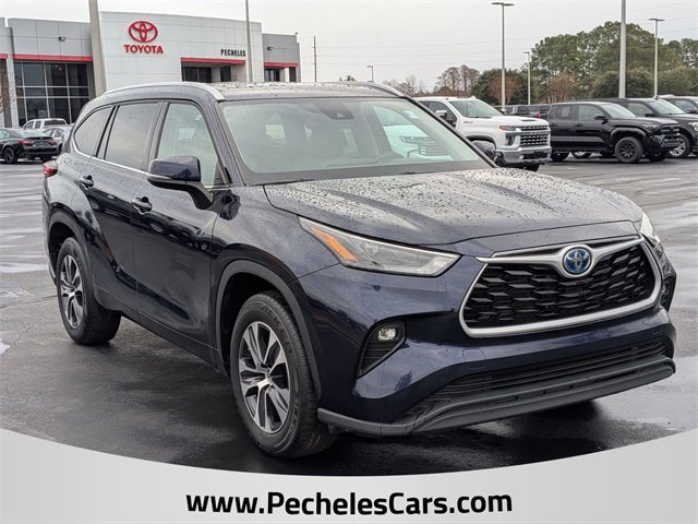 2022 Toyota Highlander XLE's photo