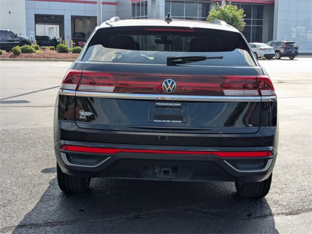Used 2024 Volkswagen Atlas Cross Sport 2.0T SE w/Technology Sport Utility